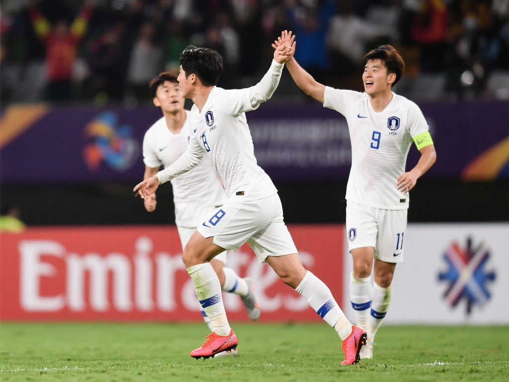 惊艳！韩国队世预赛客场3：0大胜中国，荣膺年度最佳战役
